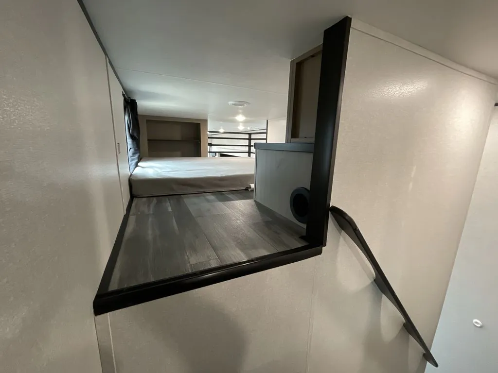 2026 Jayco Jay Flight Bungalow 401LOFT DS, Photos photo 23