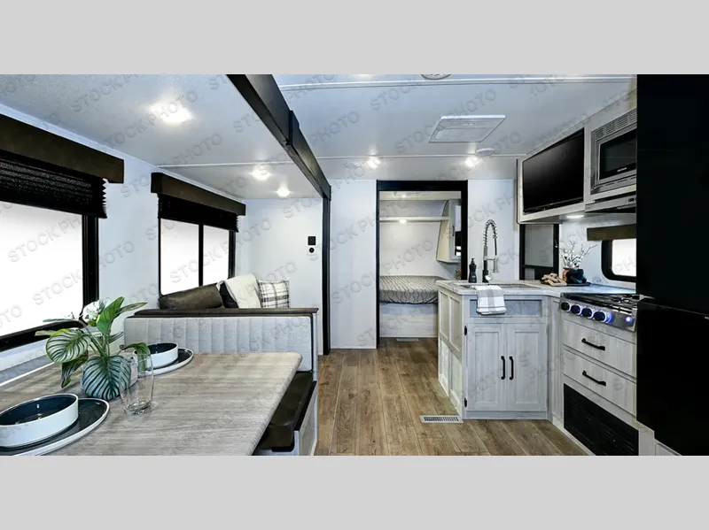 2027 Palomino Puma Camping Edition 305BHCE - Photo 3