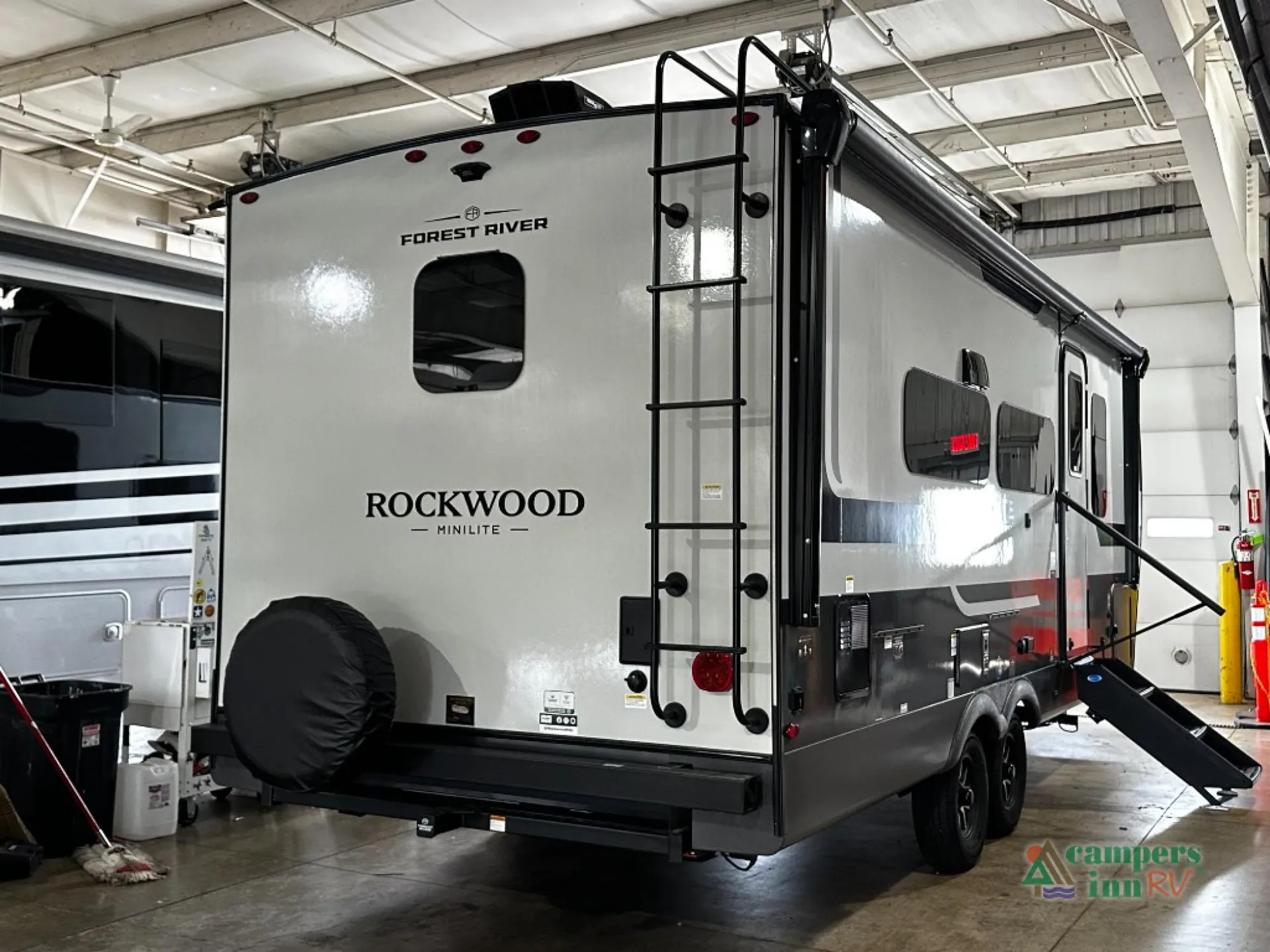 2027 Forest River RV Rockwood Mini Lite 2524FBT - Photo 4