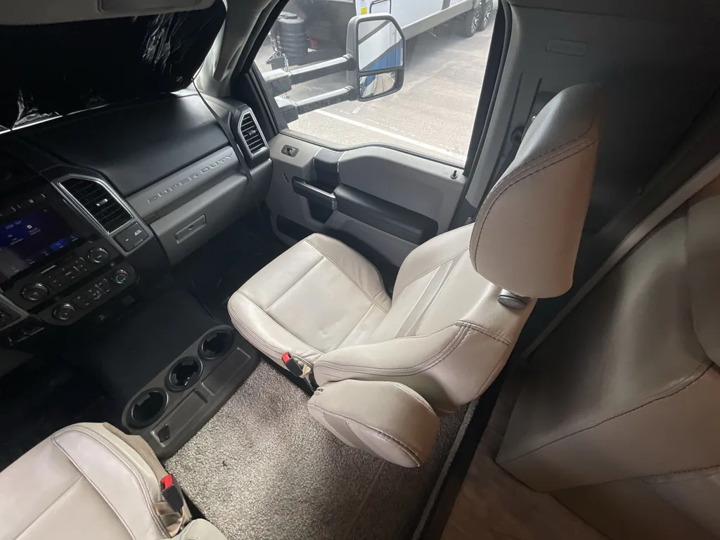 2022 Thor Motor Coach Magnitude RS36, Photos photo 36