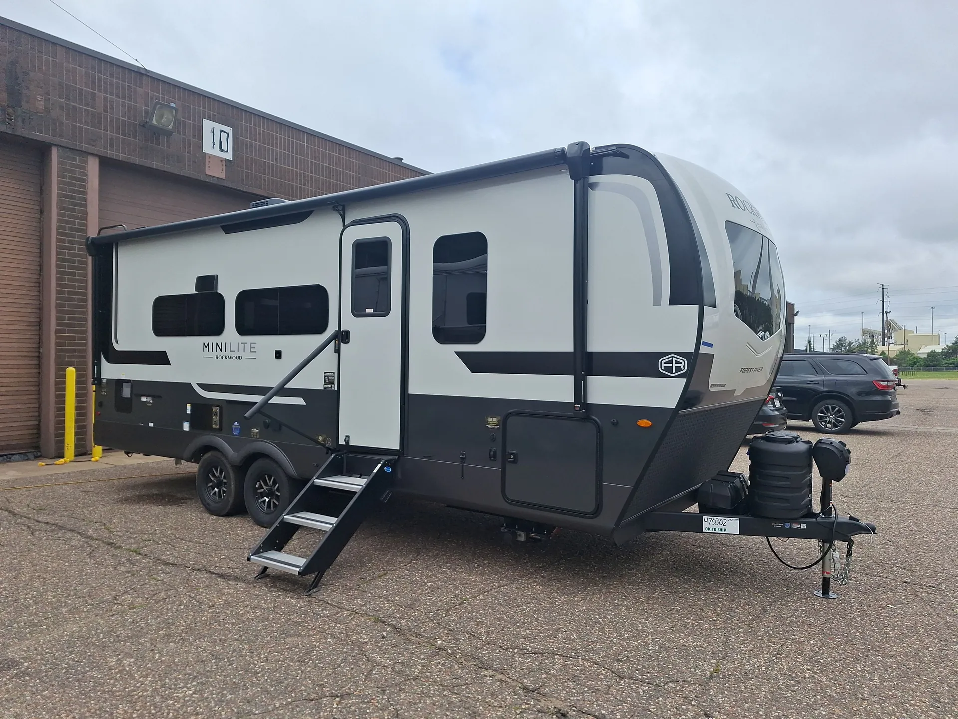 2027 Forest River Rockwood Mini Lite 2524FBT