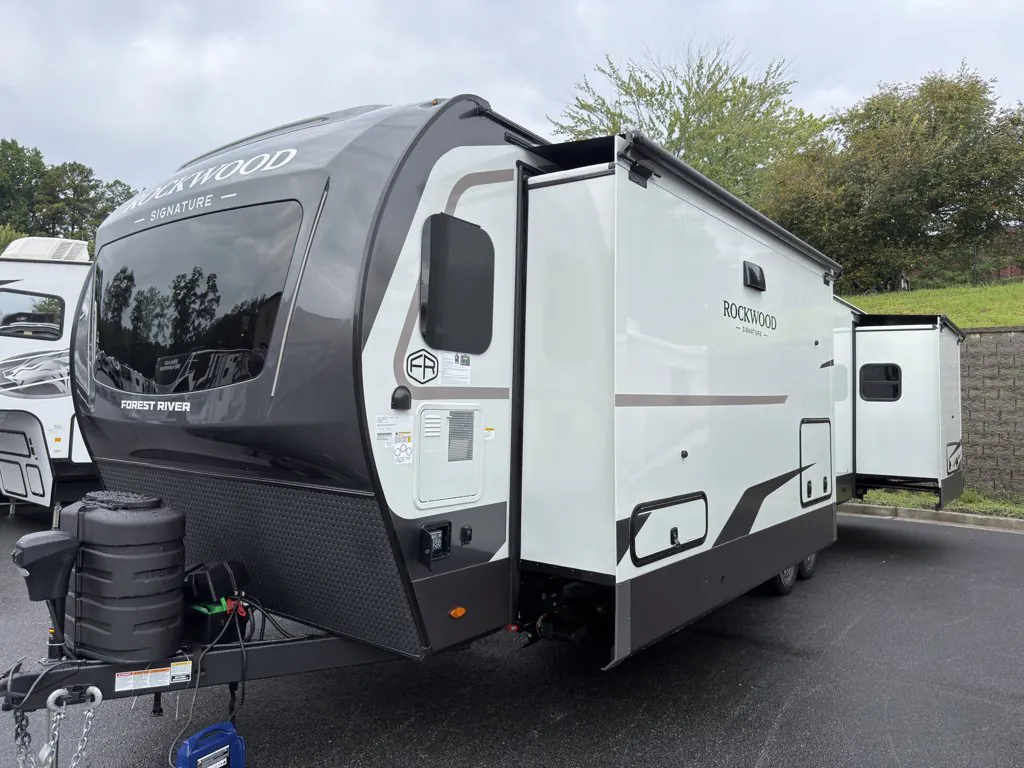 2027 Forest River Rockwood Signature 8391FK - Photo 4