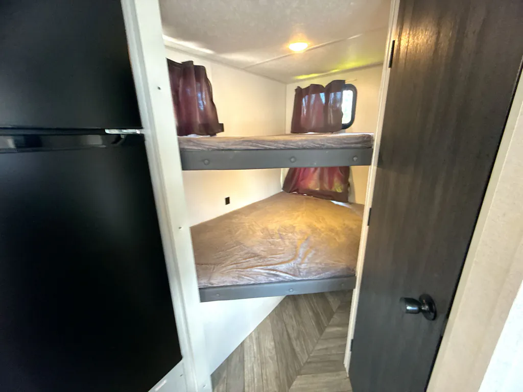 2022 Forest River Wildwood FSX 178BHSK, Photos photo 18