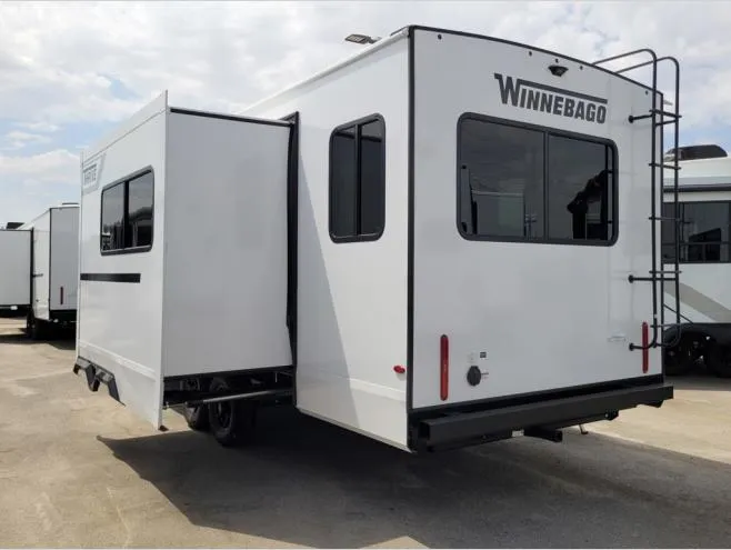 2026 Winnebago Thrive 25RLS - Photo 4