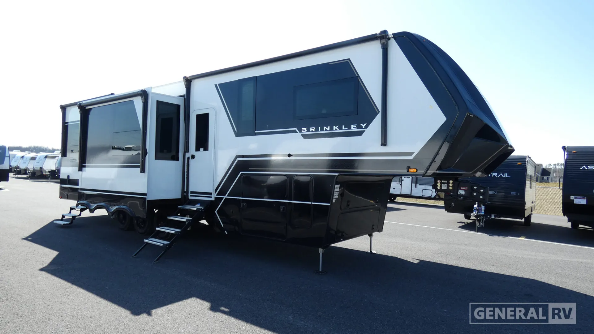 2026 Brinkley Model G 3520 - Photo 2