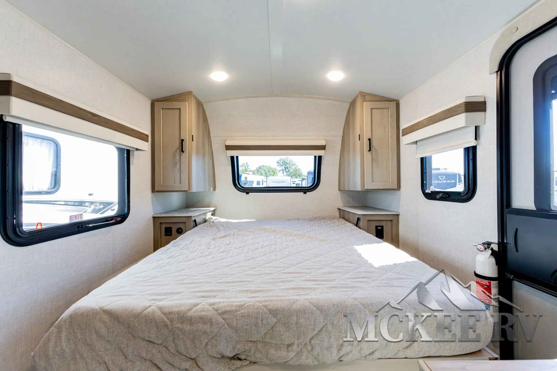 2023 Forest River Flagstaff E-Pro 19FDS — Photo 5