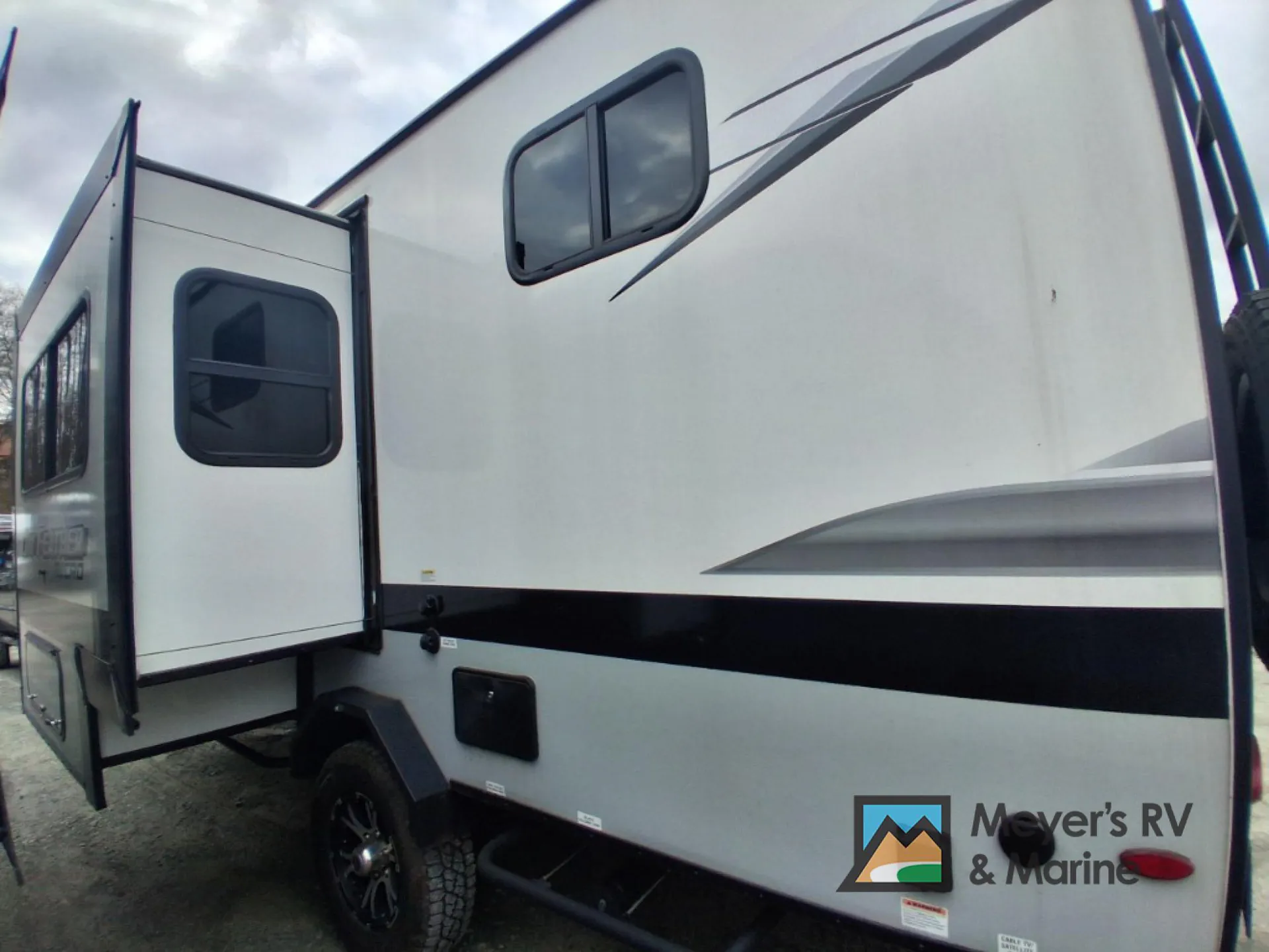 2022 Jayco Jay Feather 19MBS - Photo 4