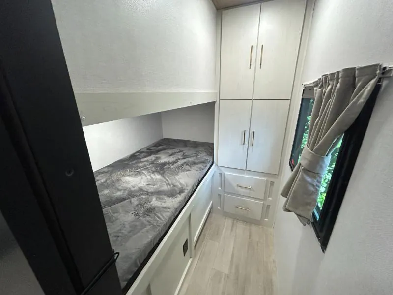 2027 Forest River Vibe 2900KB, Photos photo 10