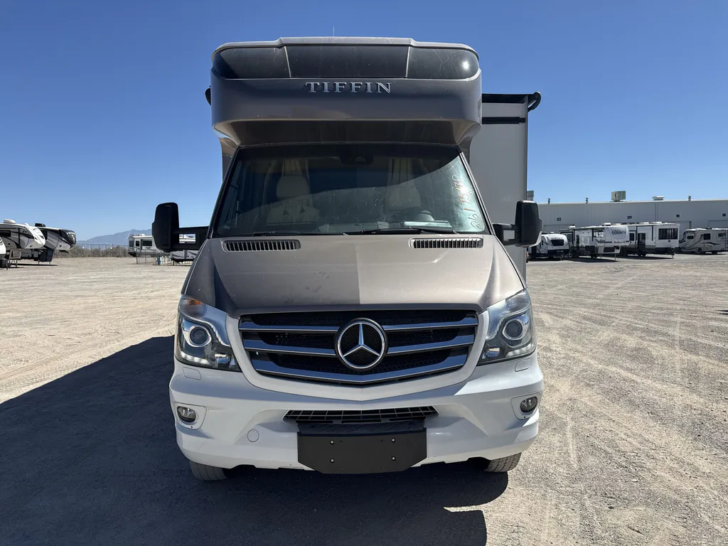 2019 Tiffin Wayfarer 25 QW, Photos photo 4