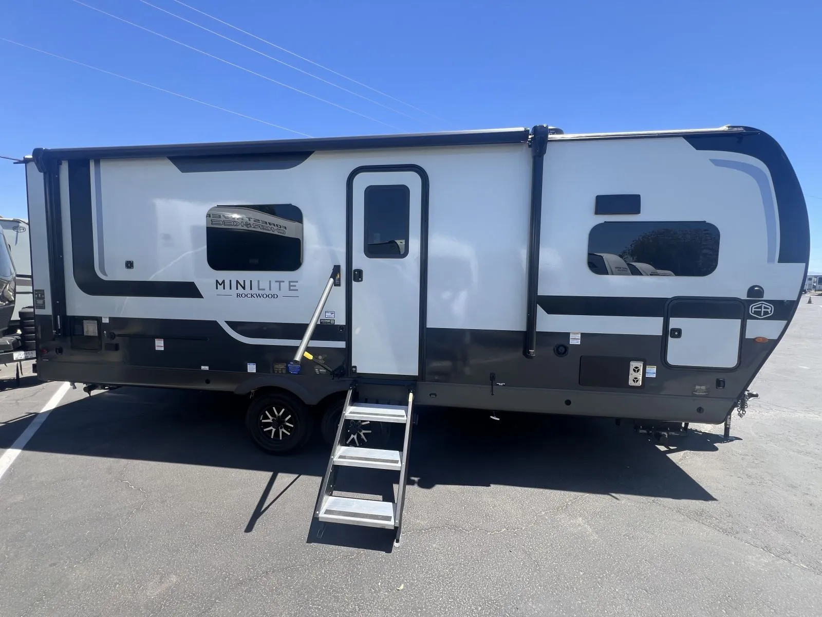 2026 Forest River Rockwood Mini Lite 2523MBR - Photo 2