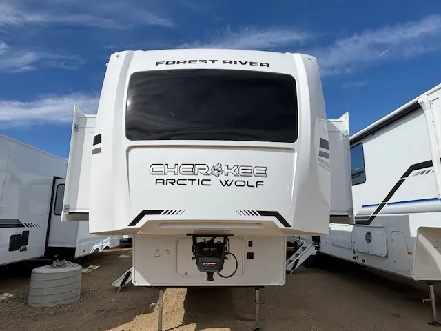 2026 Forest River Cherokee Arctic Wolf 3950SUITE - Photo 3