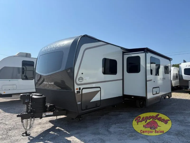 2027 Forest River Rockwood Ultra Lite 2706BH - Photo 3