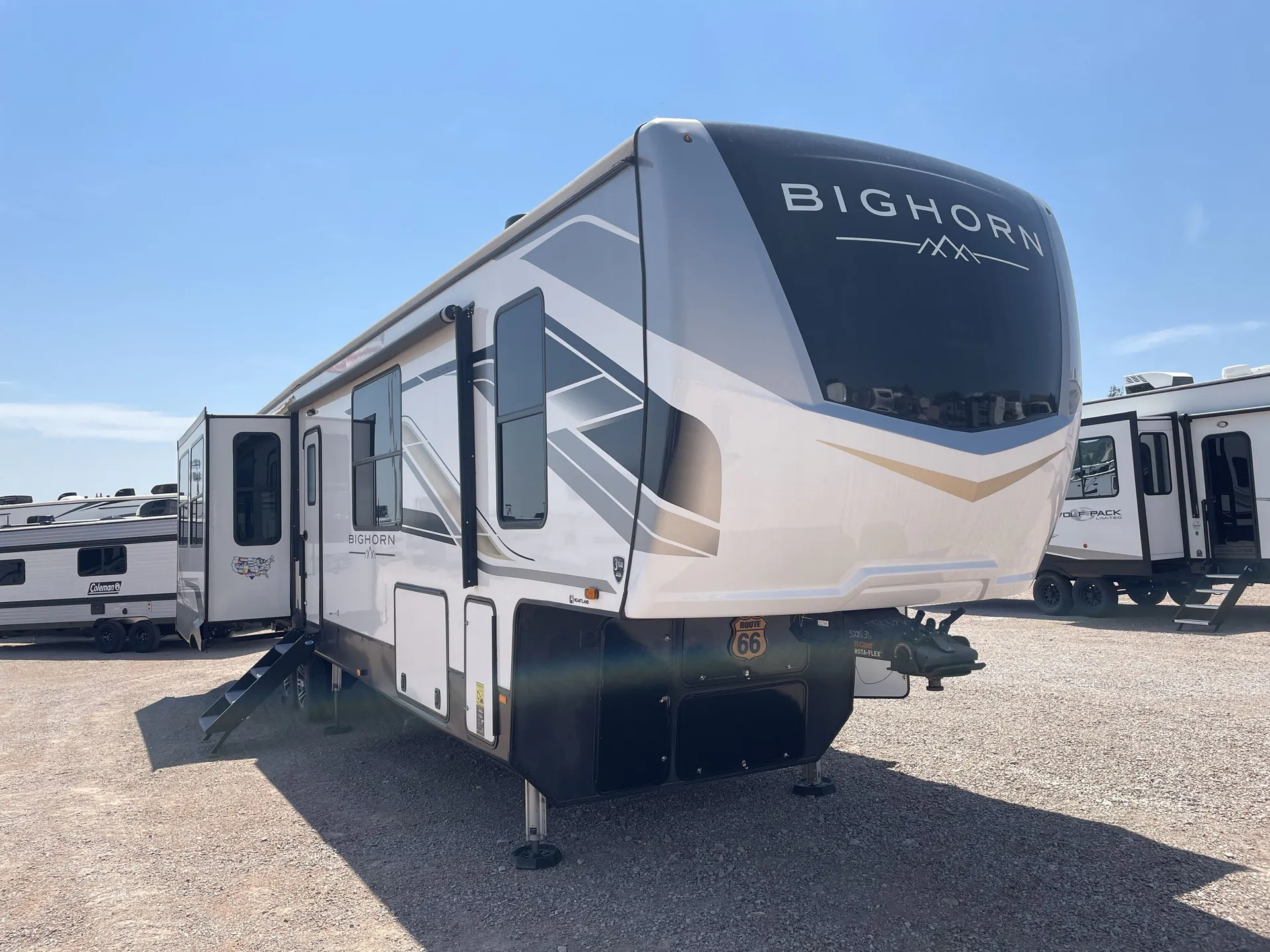 2024 Heartland Bighorn Fifth Wheel 3880MD - Photo 2