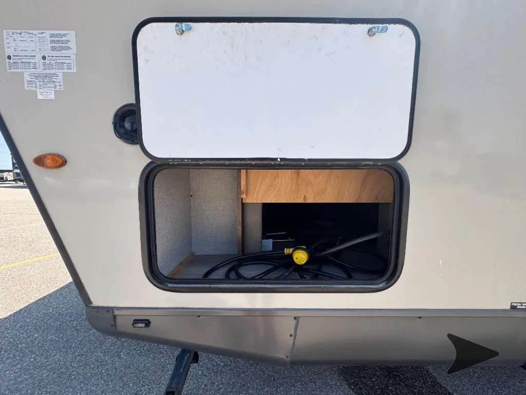 2020 Forest River Flagstaff Micro Lite 25BRDS, Photos photo 10