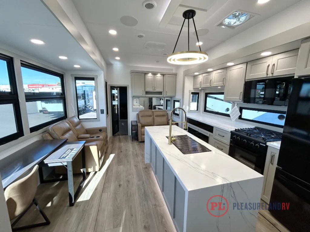2026 Brinkley Model G 4100, Photos photo 19