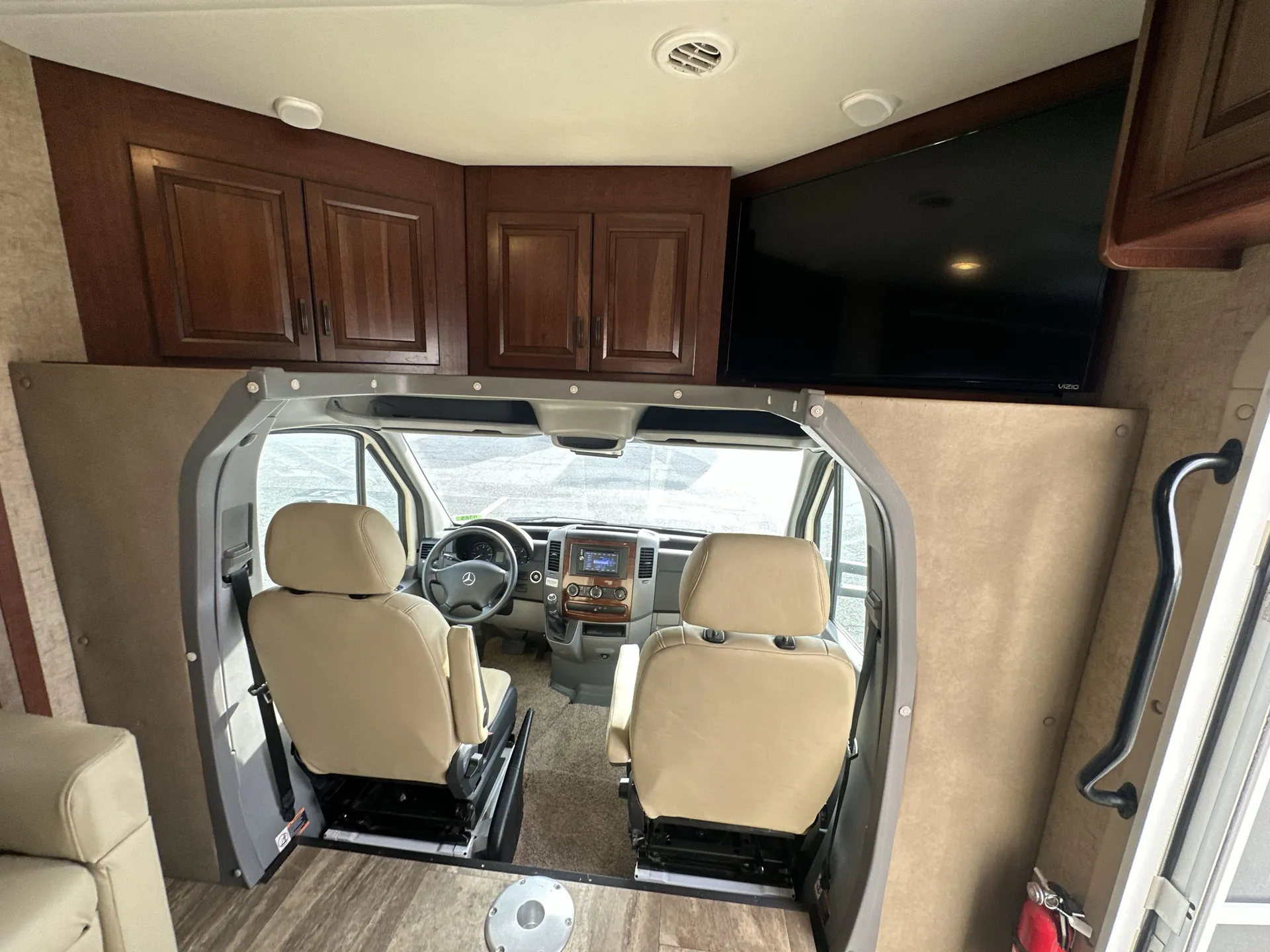 2016 Forest River Sunseeker MBS 2400R — living area main