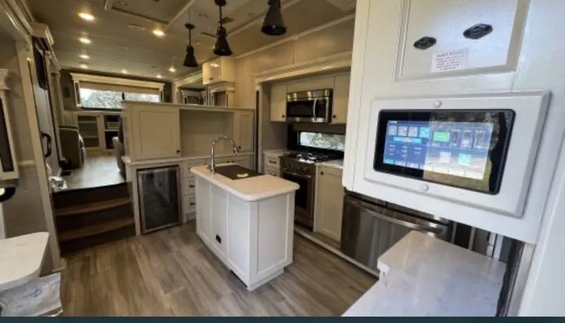 2022 Vanleigh Beacon 42RDB - Photo 4