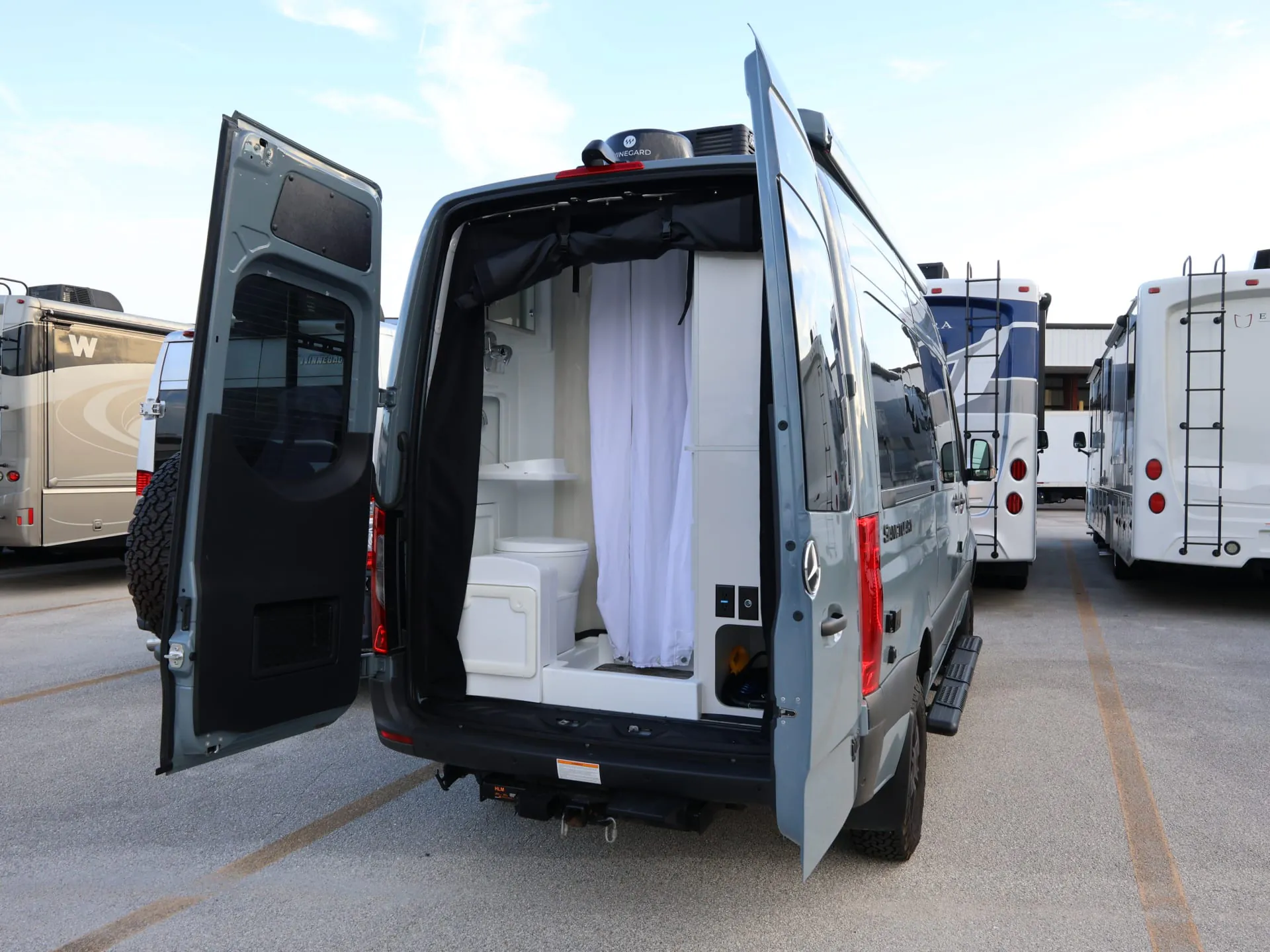 2025 Thor Motor Coach Sanctuary 19A - Photo 3