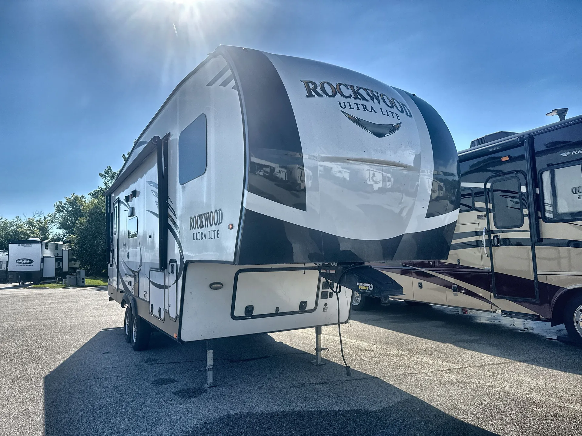 2020 Forest River Rockwood Ultra Lite 2441WS - Photo 2
