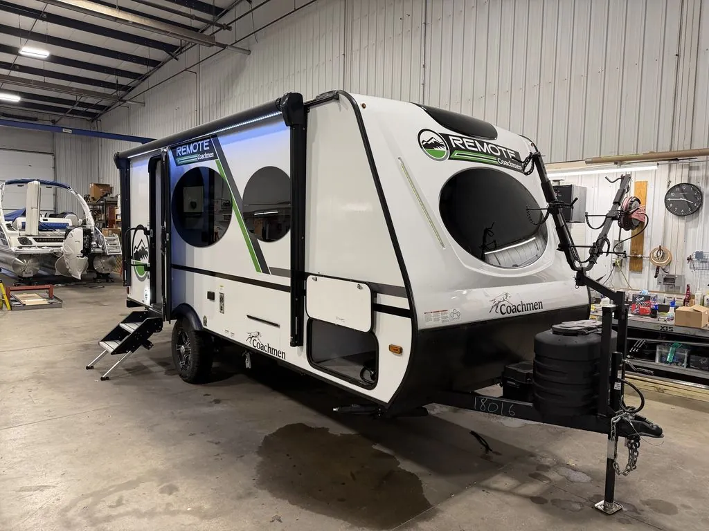 2025 Coachmen Remote 19R - Photo 2