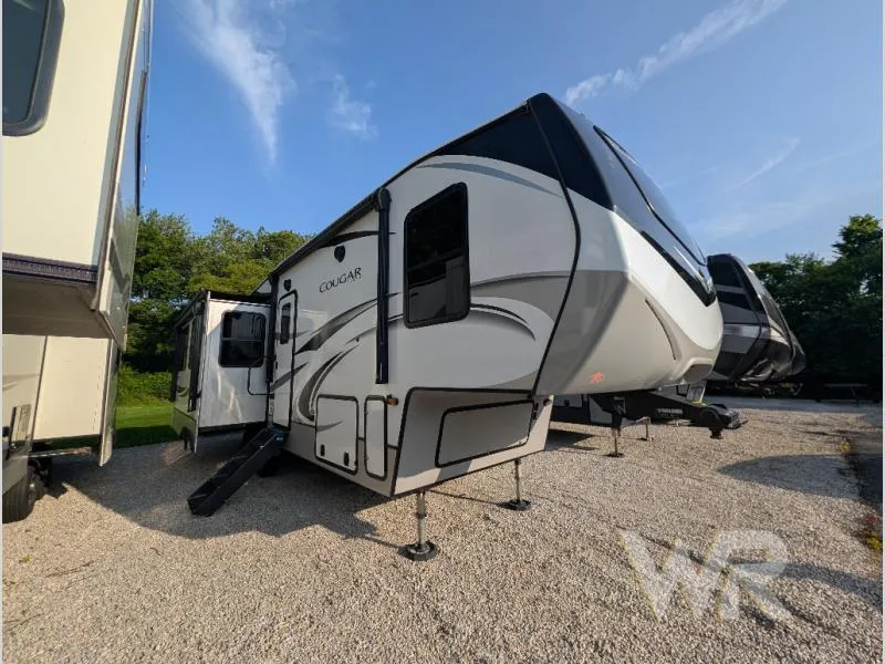 2021 Keystone Cougar 290RLS - Photo 2