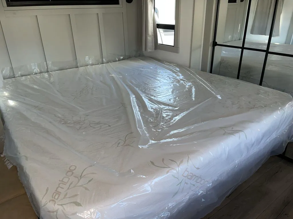 2026 Brinkley Model G 4150, Photos photo 21