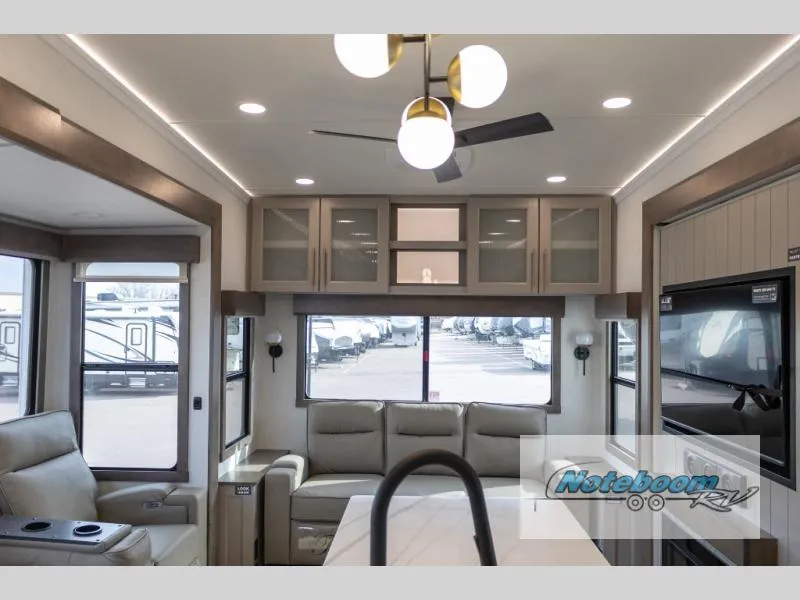 2026 Alliance RV Paradigm 310RL - Photo 4