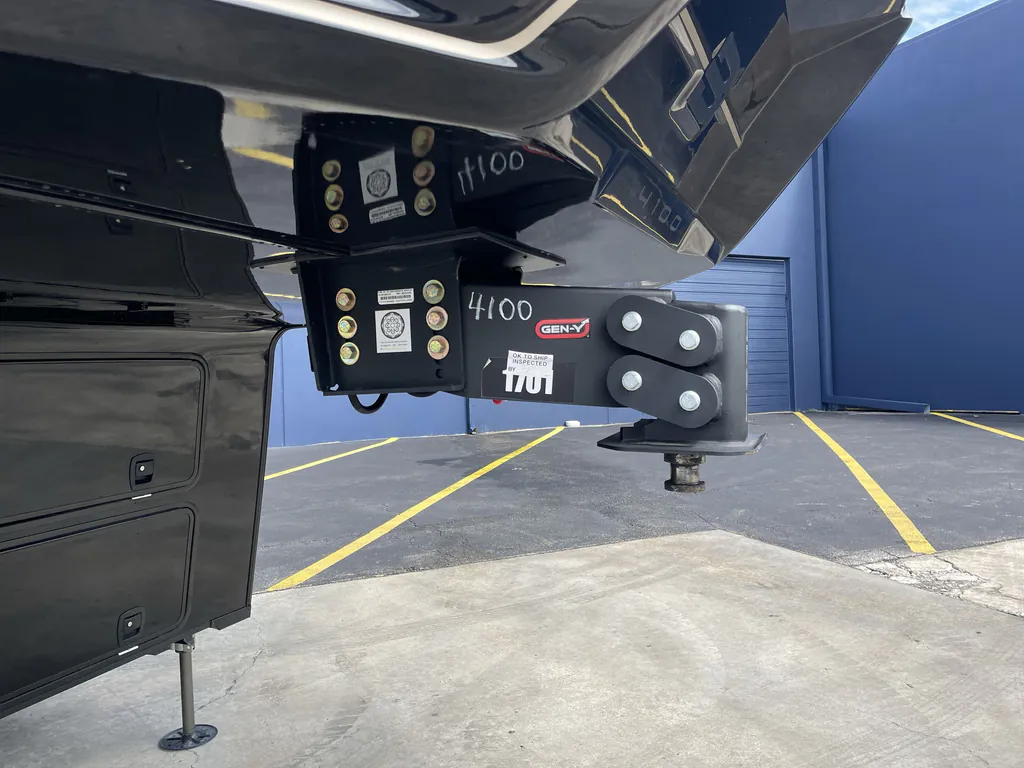 2025 Brinkley Model G 4100, Photos photo 29