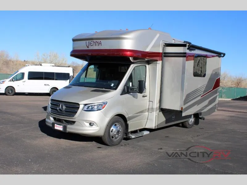 2025 Renegade RV Vienna 25DLC - Photo 3