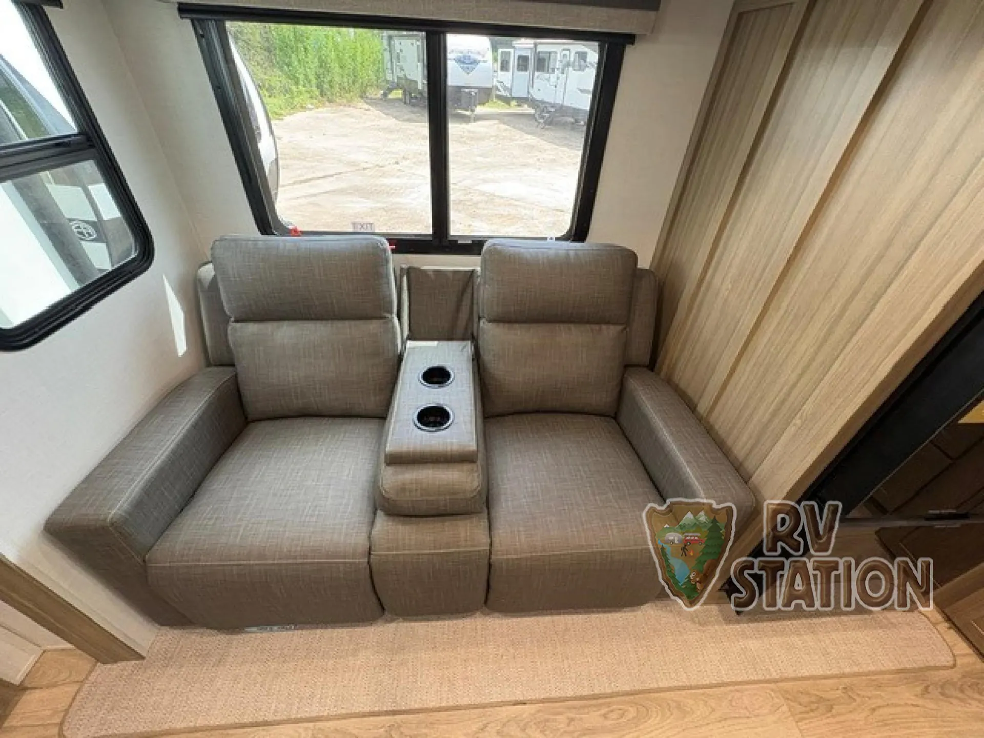 2027 Forest River Rockwood Mini Lite 2523MBR — Photo 6