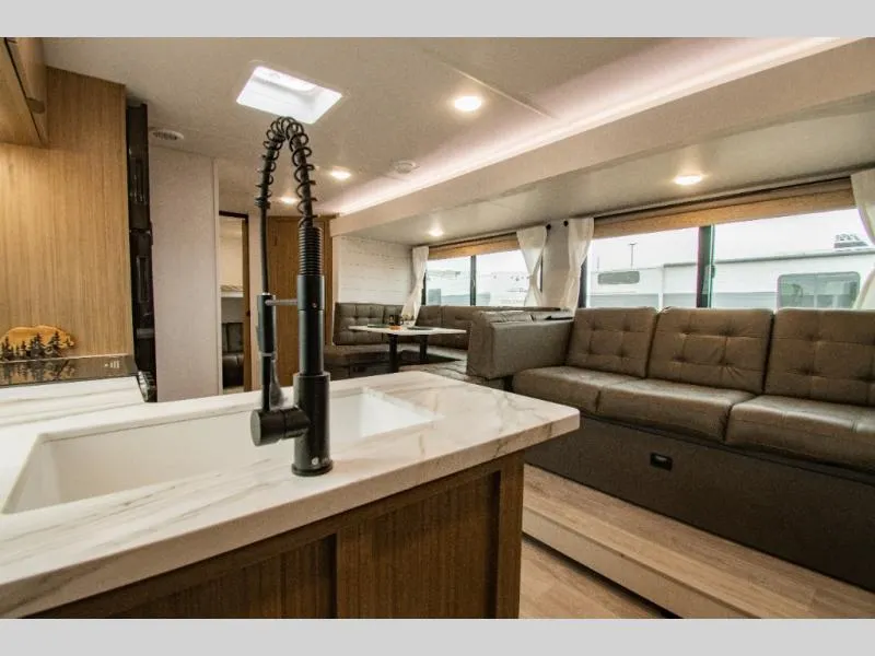 2027 Forest River RV WILDWOOD X-LITE 273QBXL - Photo 4