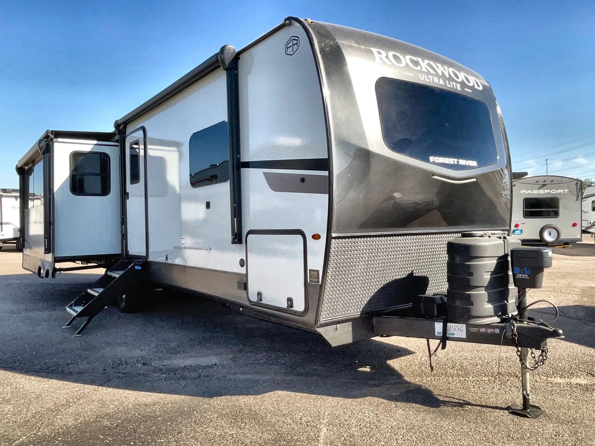 2026 Forest River Rockwood Ultra Lite 2906RL - Photo 2