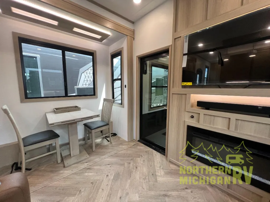 2026 Keystone Raptor 441, Photos photo 9