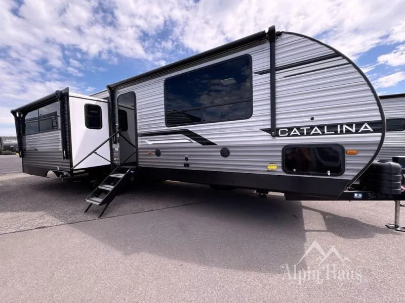 2026 Coachmen Catalina Legacy Edition 313RLTS - Photo 3
