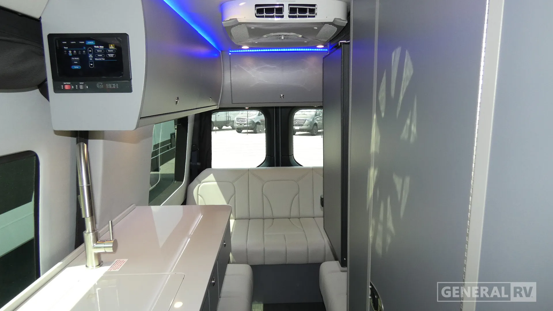 2027 Grech Motors Vacanza-ion 19AWD - Photo 3