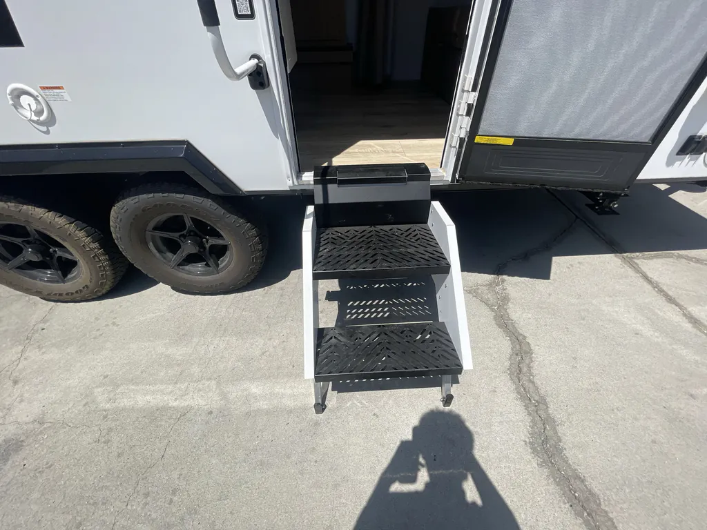 2027 Winnebago Micro Minnie 2108DS, Photos photo 26