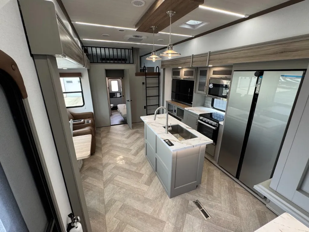 2025 Keystone Sprinter 3920DSL - Photo 3