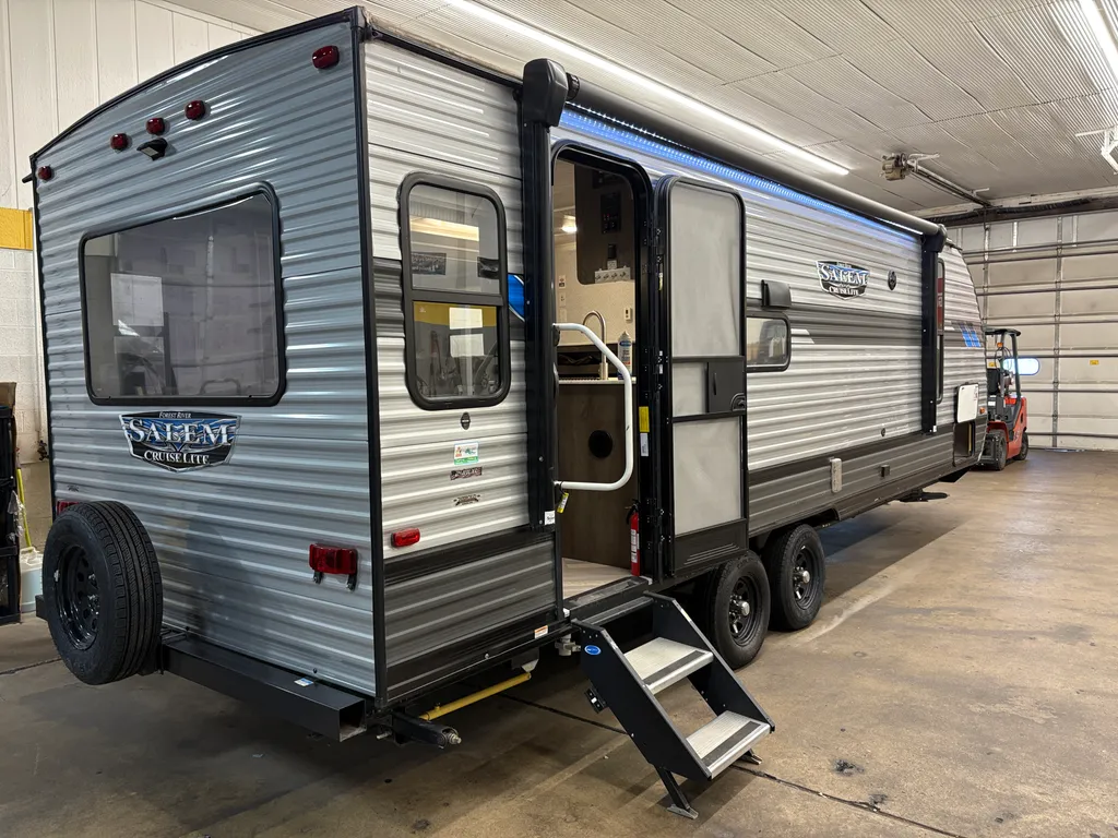 2022 Forest River Salem Cruise Lite 24RLXL, Photos photo 2