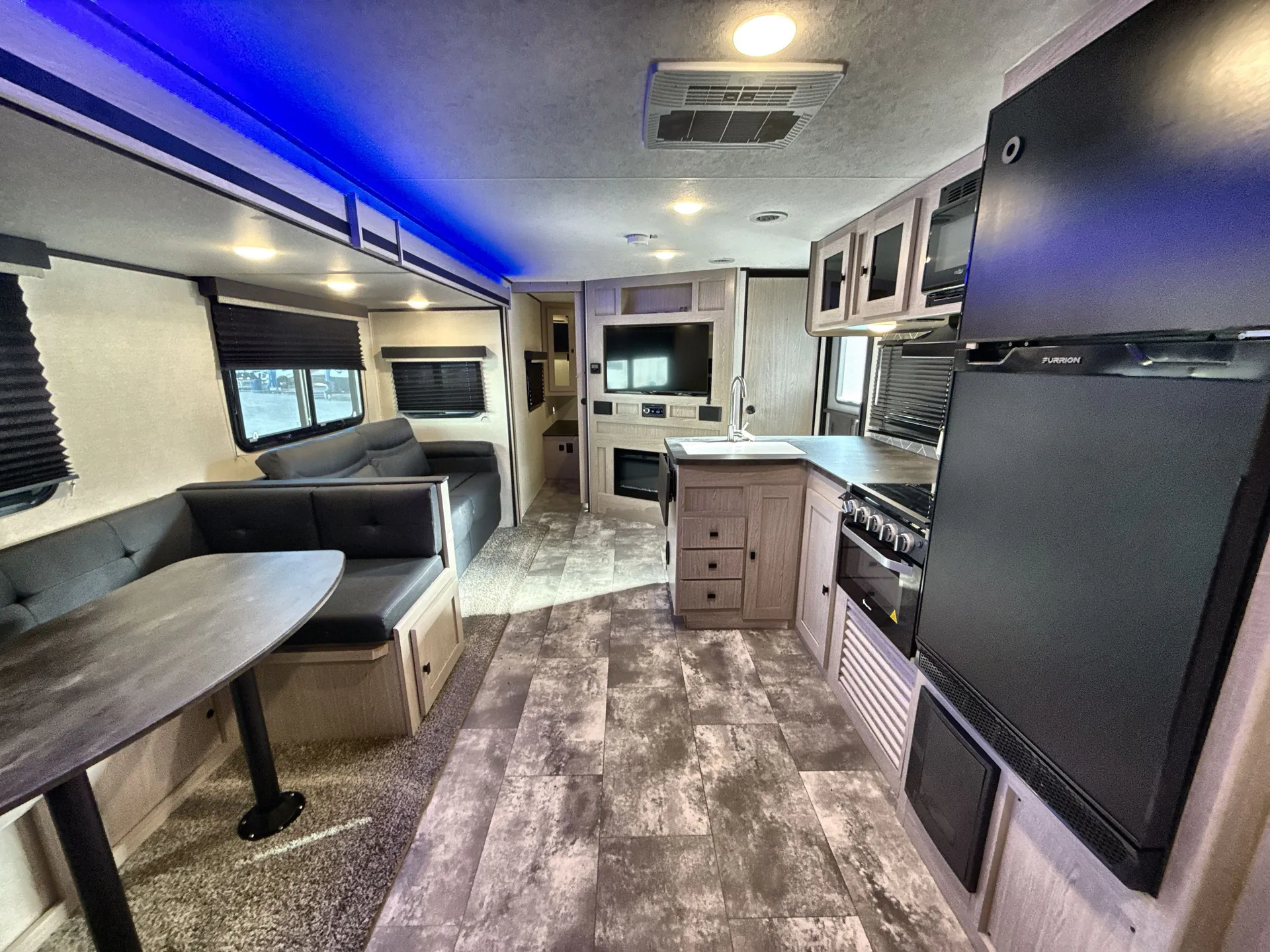 2023 Coachmen Apex Ultra-Lite 290BHS — living area main