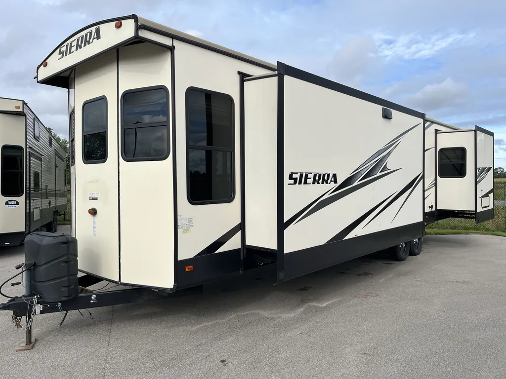 2018 Forest River Sierra Destination 401FLX, Photos photo 3
