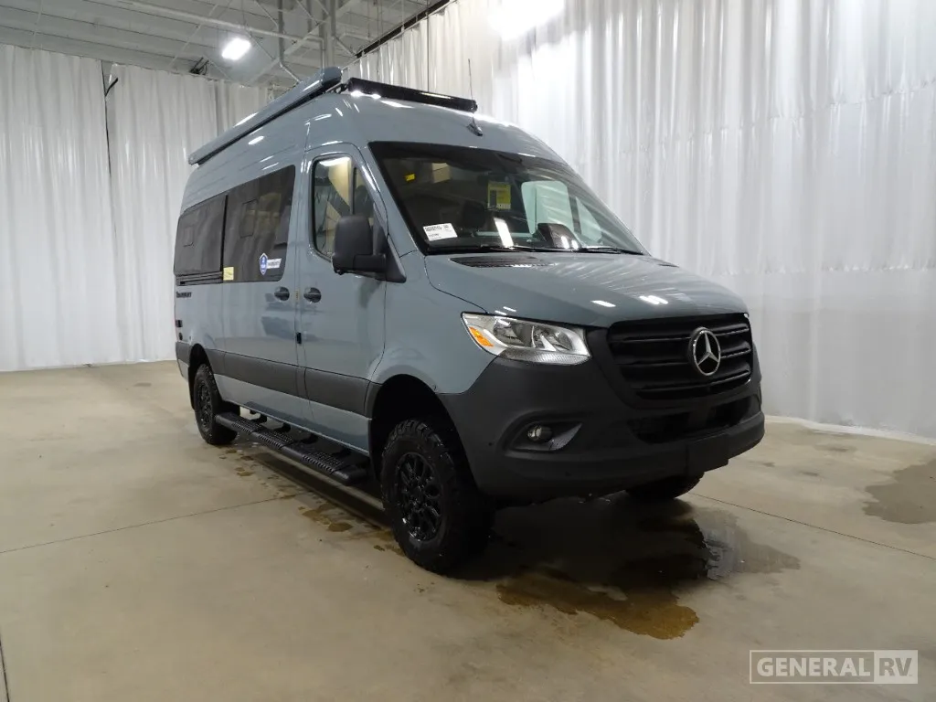 2026 Thor Motor Coach Tranquility 19M - Photo 2