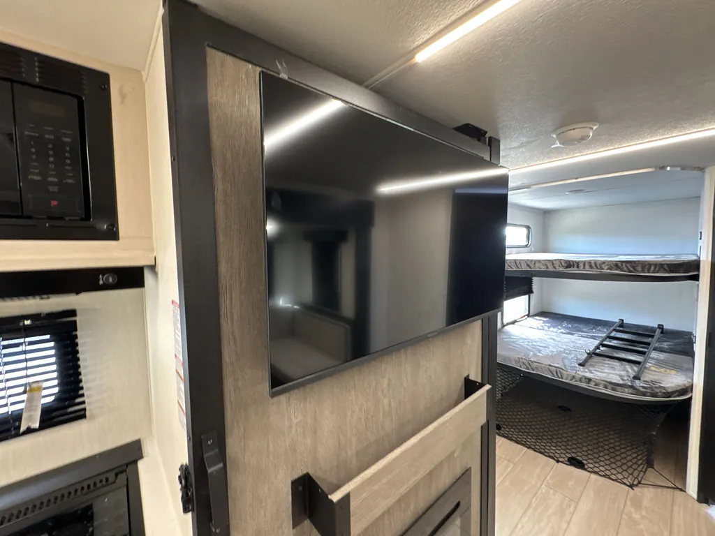 2026 Forest River Alpha Wolf 24TRUNK, Photos photo 14
