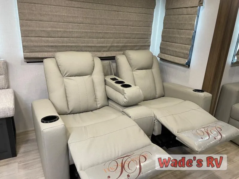 2026 Forest River Vibe 3400XL - Photo 4