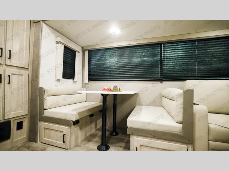 2027 Coachmen Catalina Legacy Edition 343BHTS - Photo 4