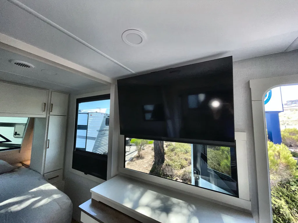 2026 Brinkley Model I 235, Photos photo 11