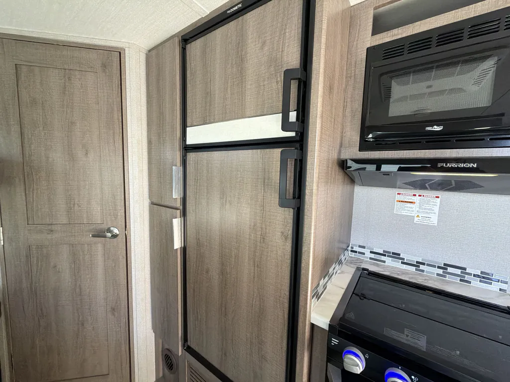 2021 Grand Design Imagine XLS 21BHE, Photos photo 8