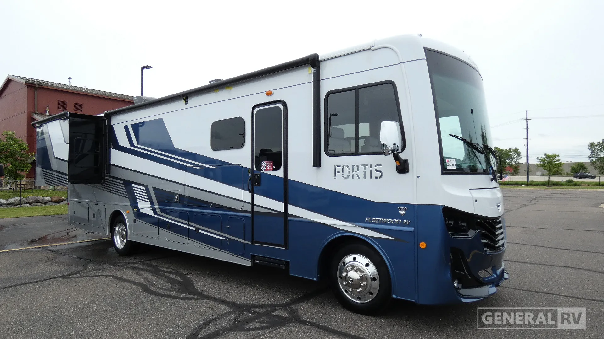 2026 Fleetwood Fortis 34MB - Photo 2
