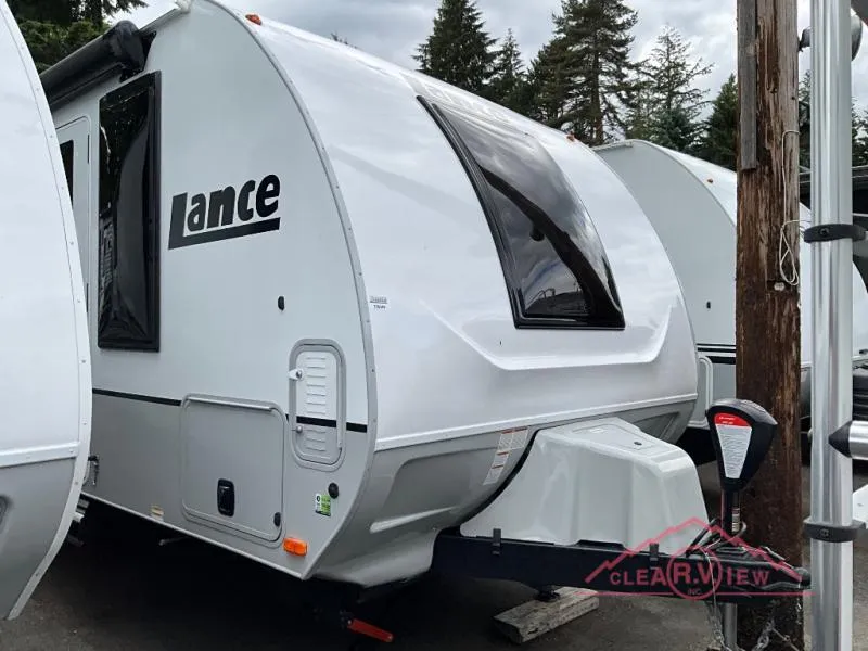 2026 Lance Lance Travel Trailers New    2375 - Photo 2