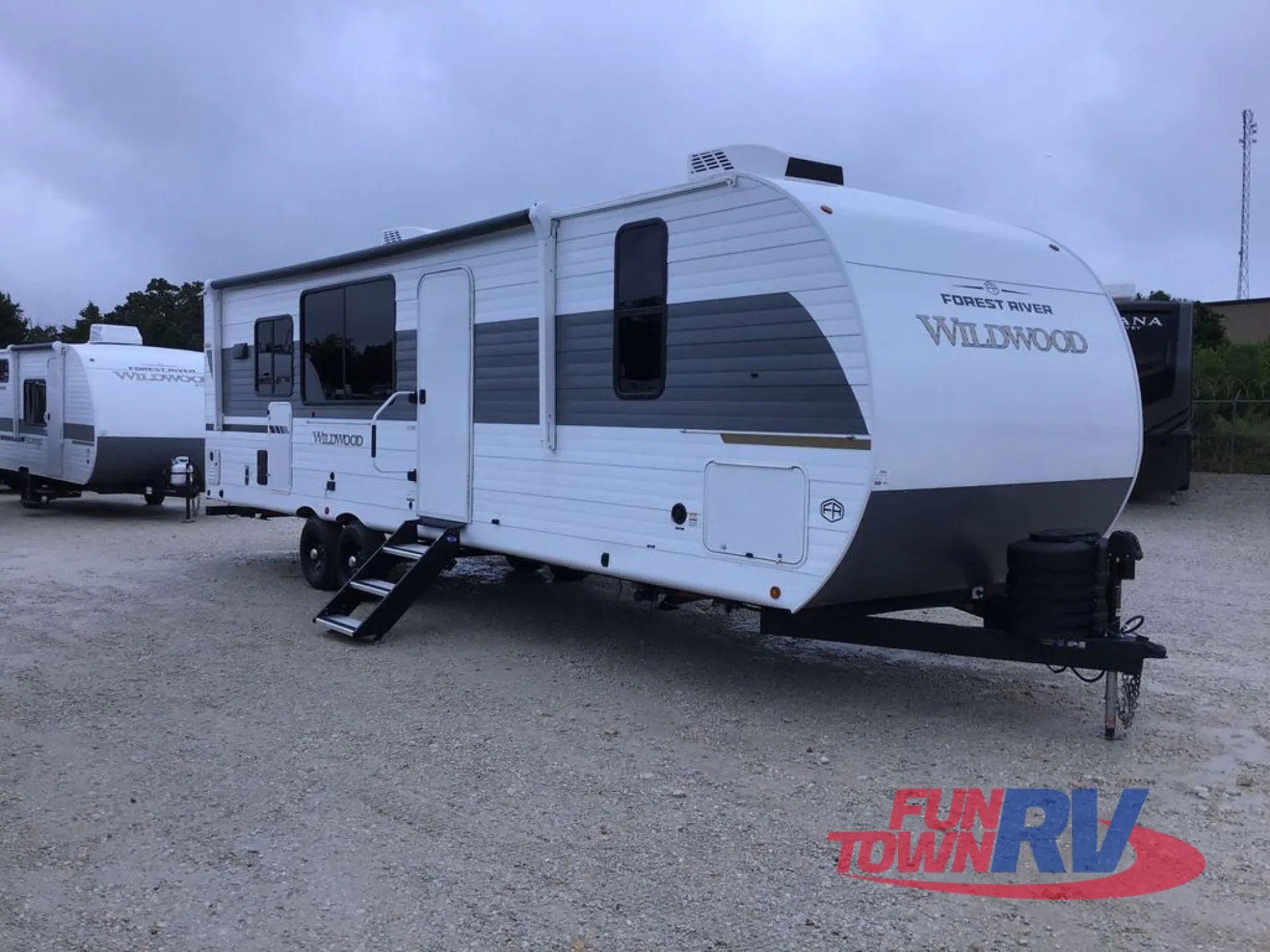 2027 Forest River Wildwood 27RK dealer photo 1 from Fun Town RV