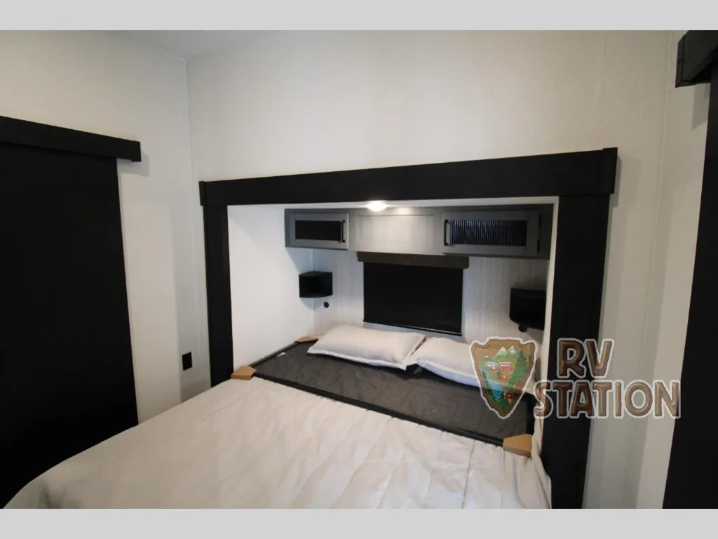 2027 Forest River Puma Vista 38VFL, Photos photo 32